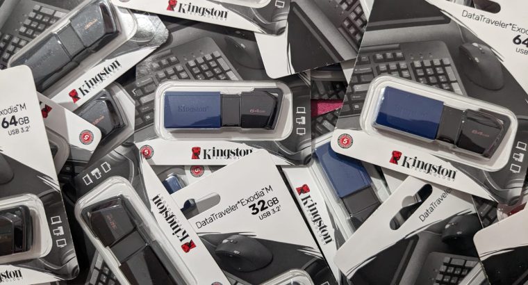 32GB Kingston pen Drive