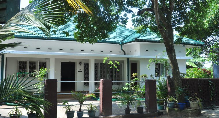 SRI LANKA – KANDY – A Solid/Well-Maintained House for Sale.