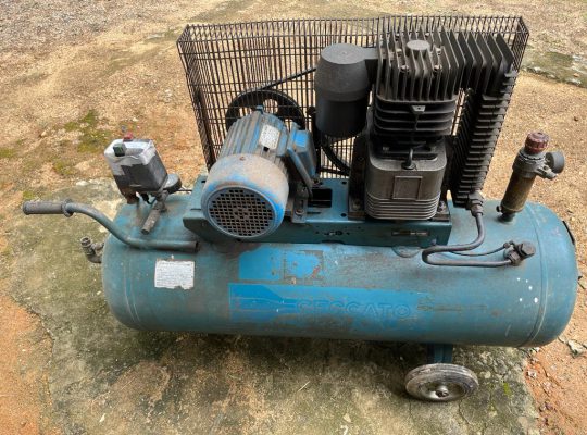 Highspeed air loading Italy compressor