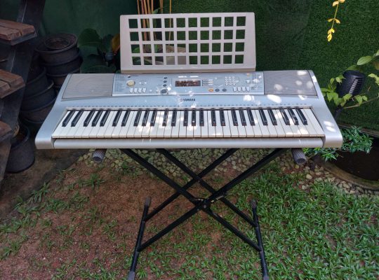 Yamaha PSR E303 Keyboard & stand for sale