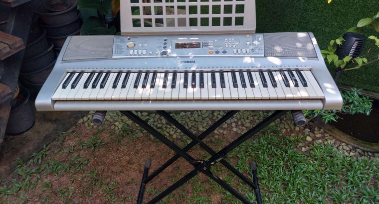 Yamaha PSR E303 Keyboard & stand for sale