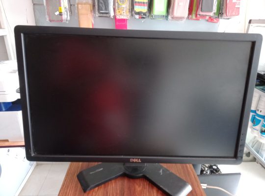 23′ inch LCD Monitor