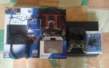 Sony Playstation 4 With 8 Games