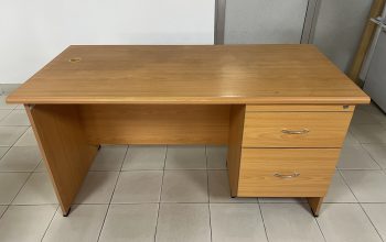 Used Damro Office Tables