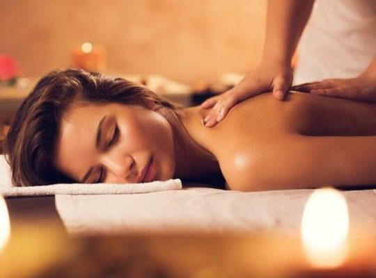 Body massage treatments for ladies and couples