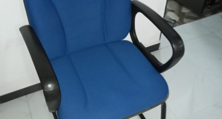 Home Computer/Visitor Chair – Damro Brand