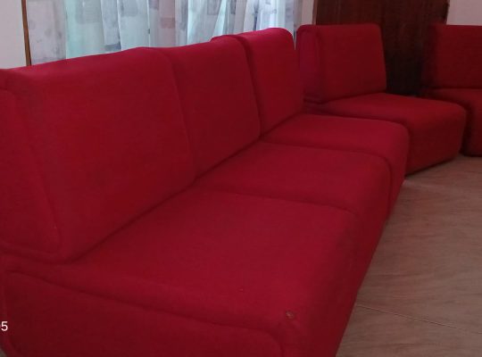 Set of 5 Red Lounge Chairs – Great Deal LKR 17,500