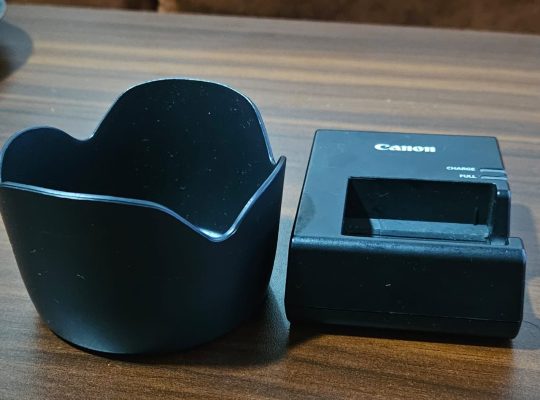 Canon D4000