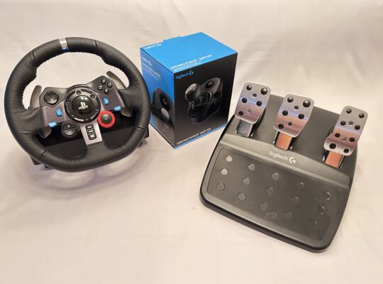 Logitech G29 Driving Force Racing Wheel With FREE
