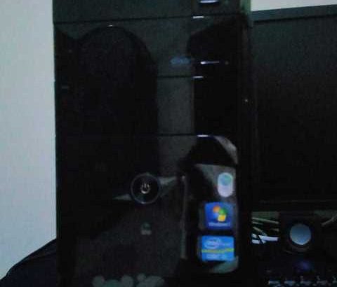 Wall mounted soap dispenser