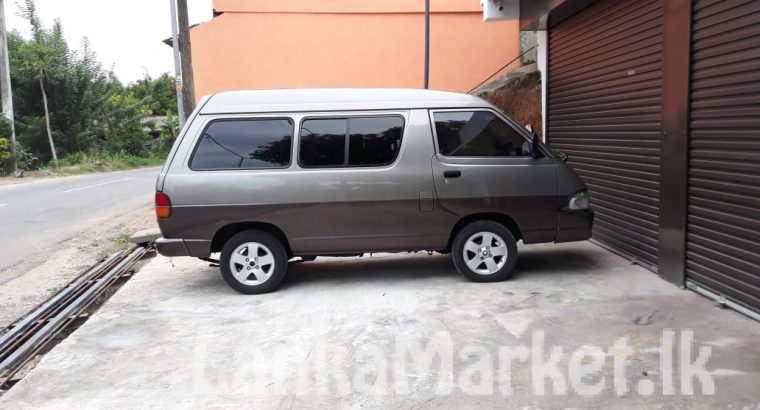 Each Head-Love Birds