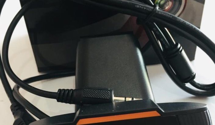 Each Head-Love Birds