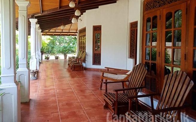 Ja Ela A Complete House for Sale