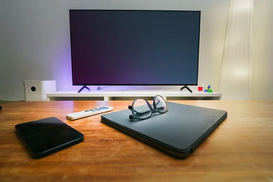 Samsung 55 inches 4K UHD Smart TV Crystal Clear Display