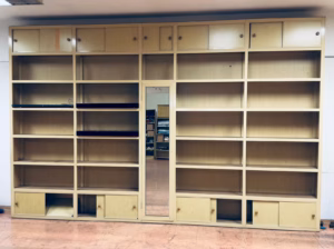 Aluminum Rack with closed Compartments and a Mirror